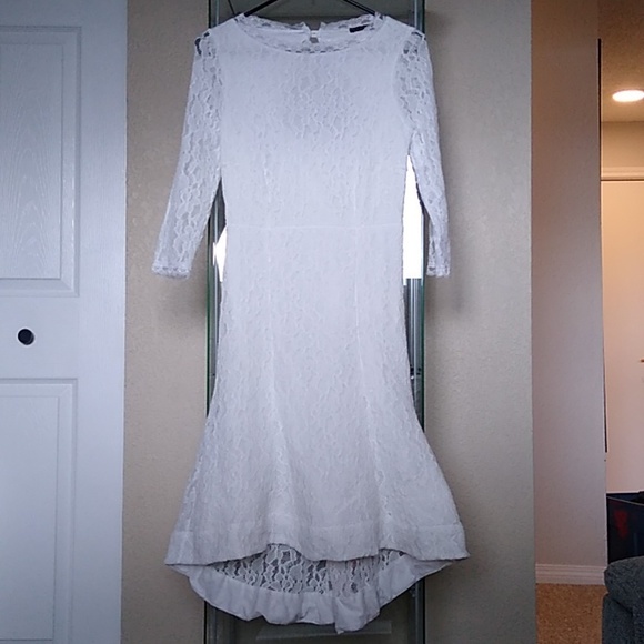 White Lace Stretchy Dress - Picture 1 of 5